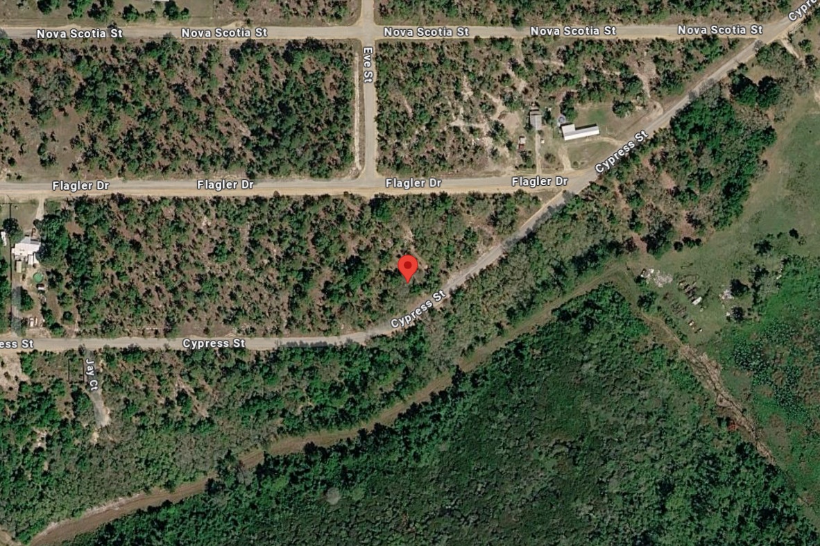 0.22 Acres in Interlachen, FL Build or Bring Your Mobile Home!