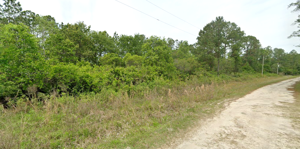 Build Bigger Dreams on This Spacious Florida Homesite