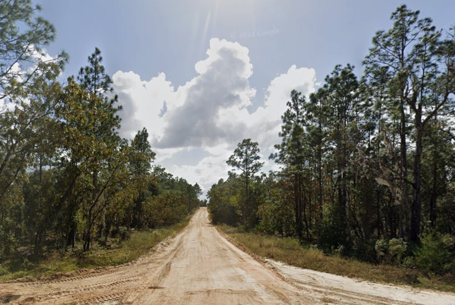 Escape to Nature: Interlachen Residential Lot Ready to Build!